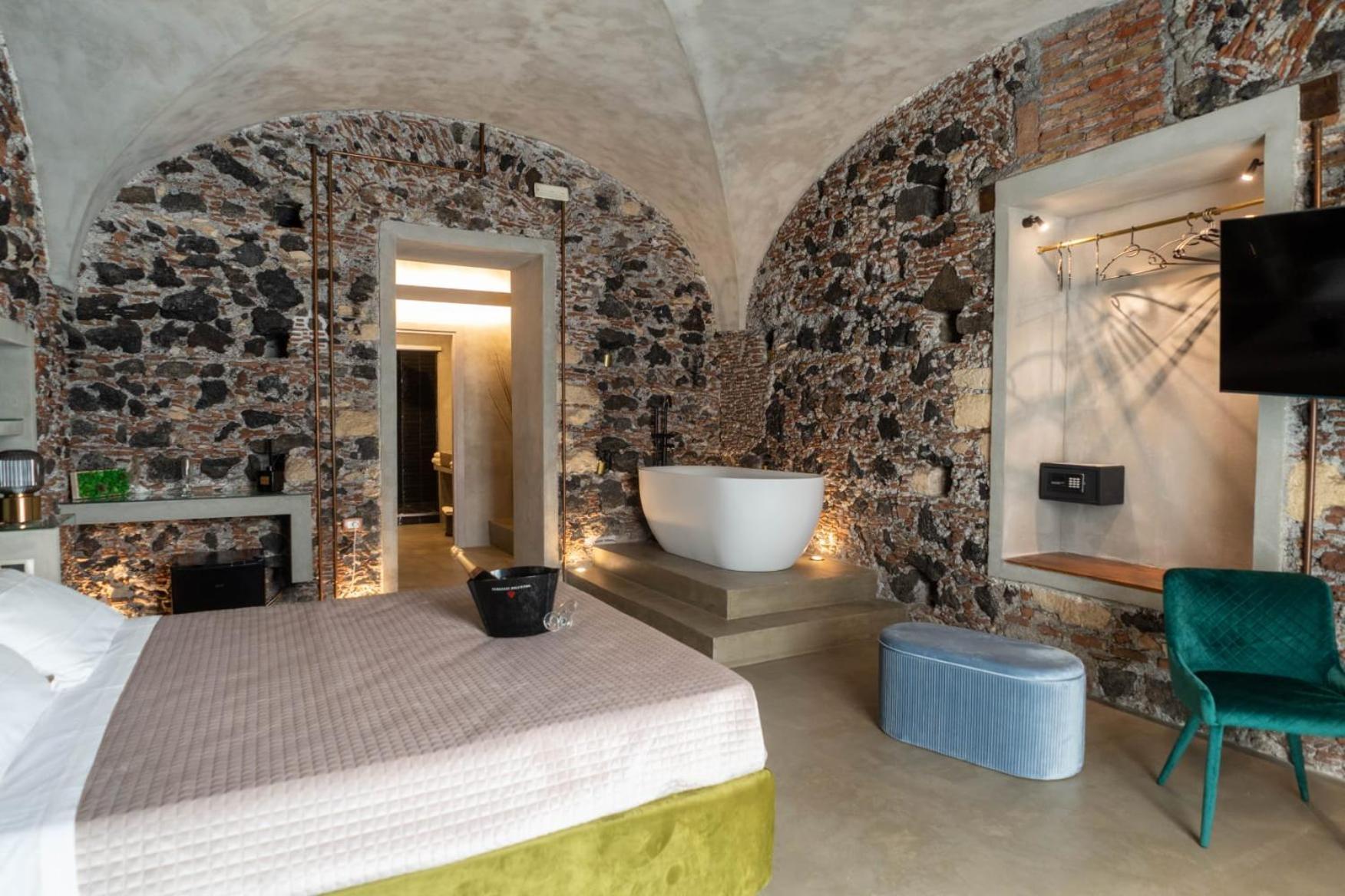 Charme Catania Central Suites Bagian luar foto