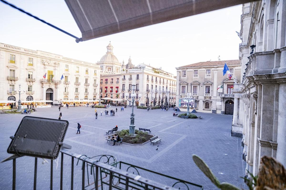 Charme Catania Central Suites Bagian luar foto