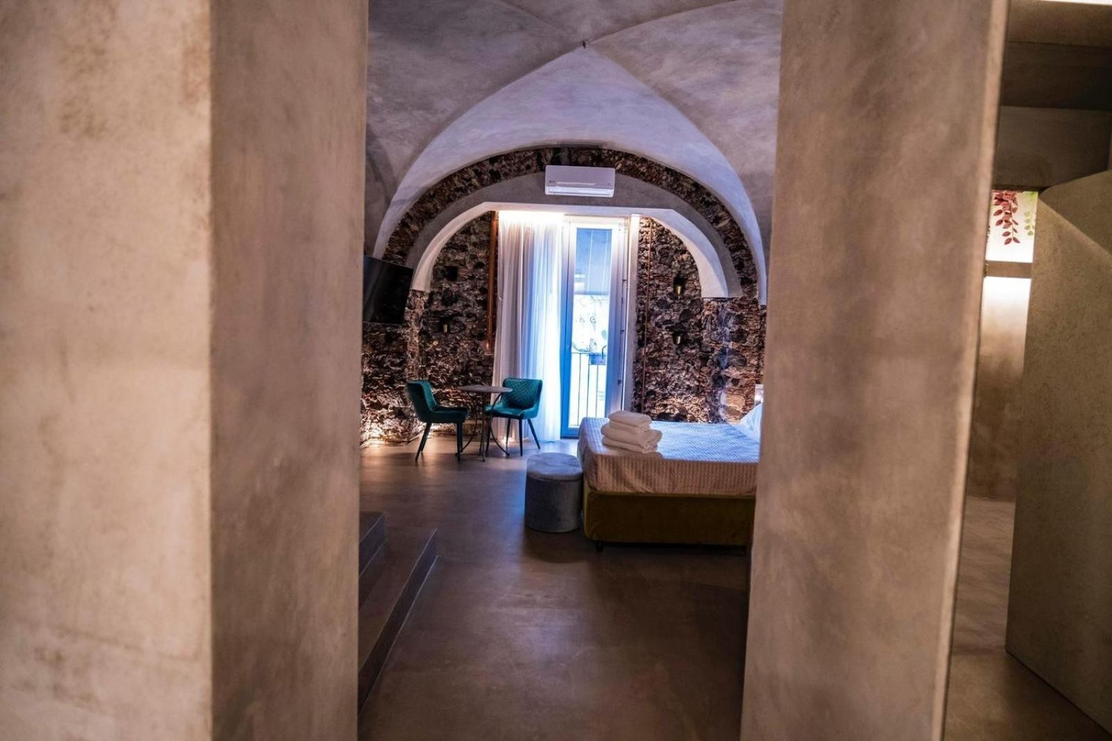 Charme Catania Central Suites Bagian luar foto