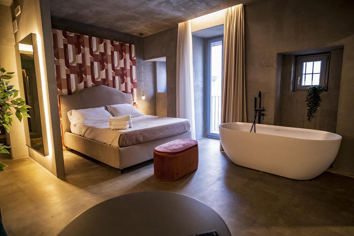Charme Catania Central Suites Bagian luar foto