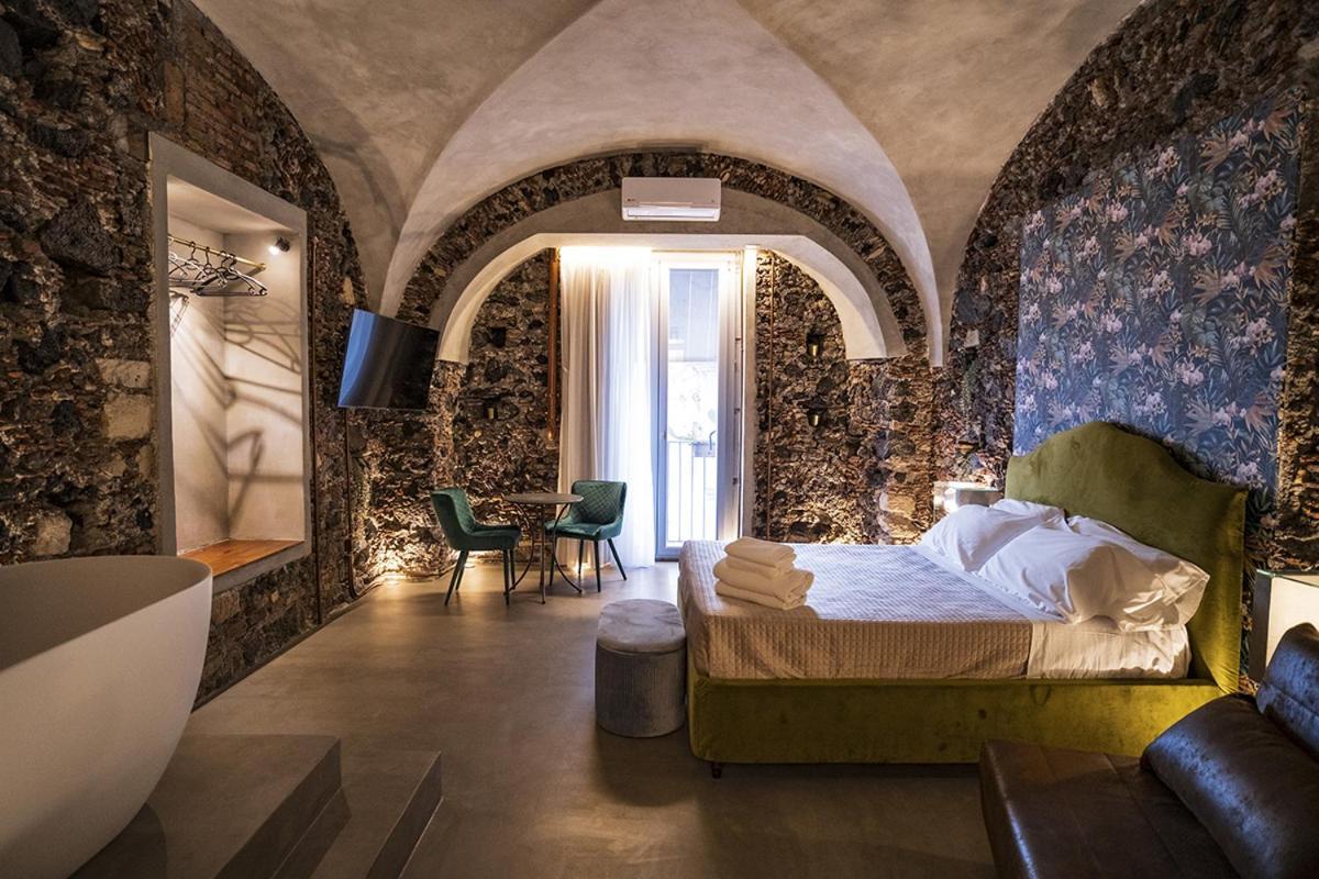 Charme Catania Central Suites Bagian luar foto