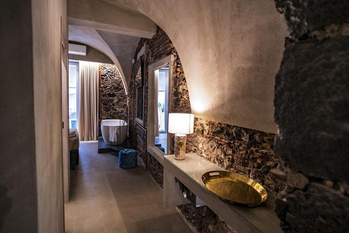 Charme Catania Central Suites Bagian luar foto