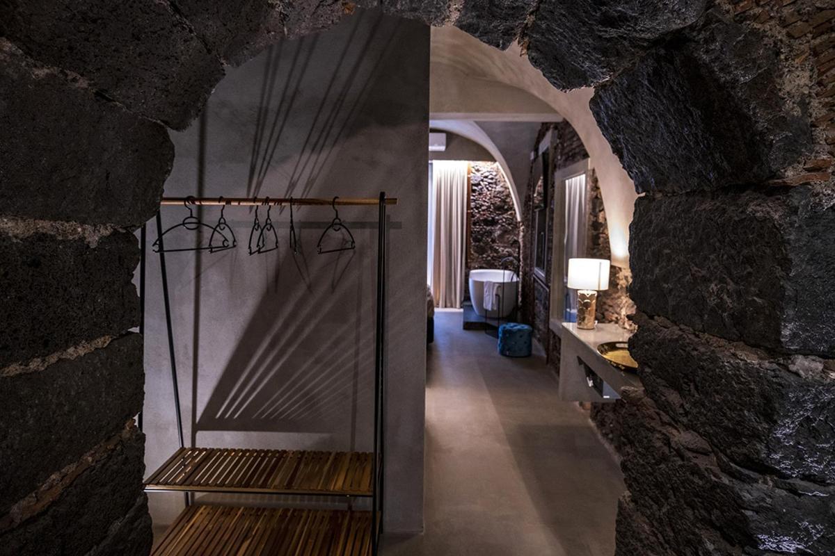 Charme Catania Central Suites Bagian luar foto